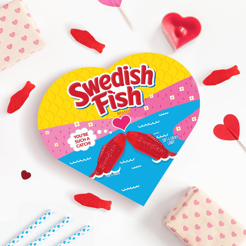 SWEDISH FISH ideal for party exchanges and shared snacking.