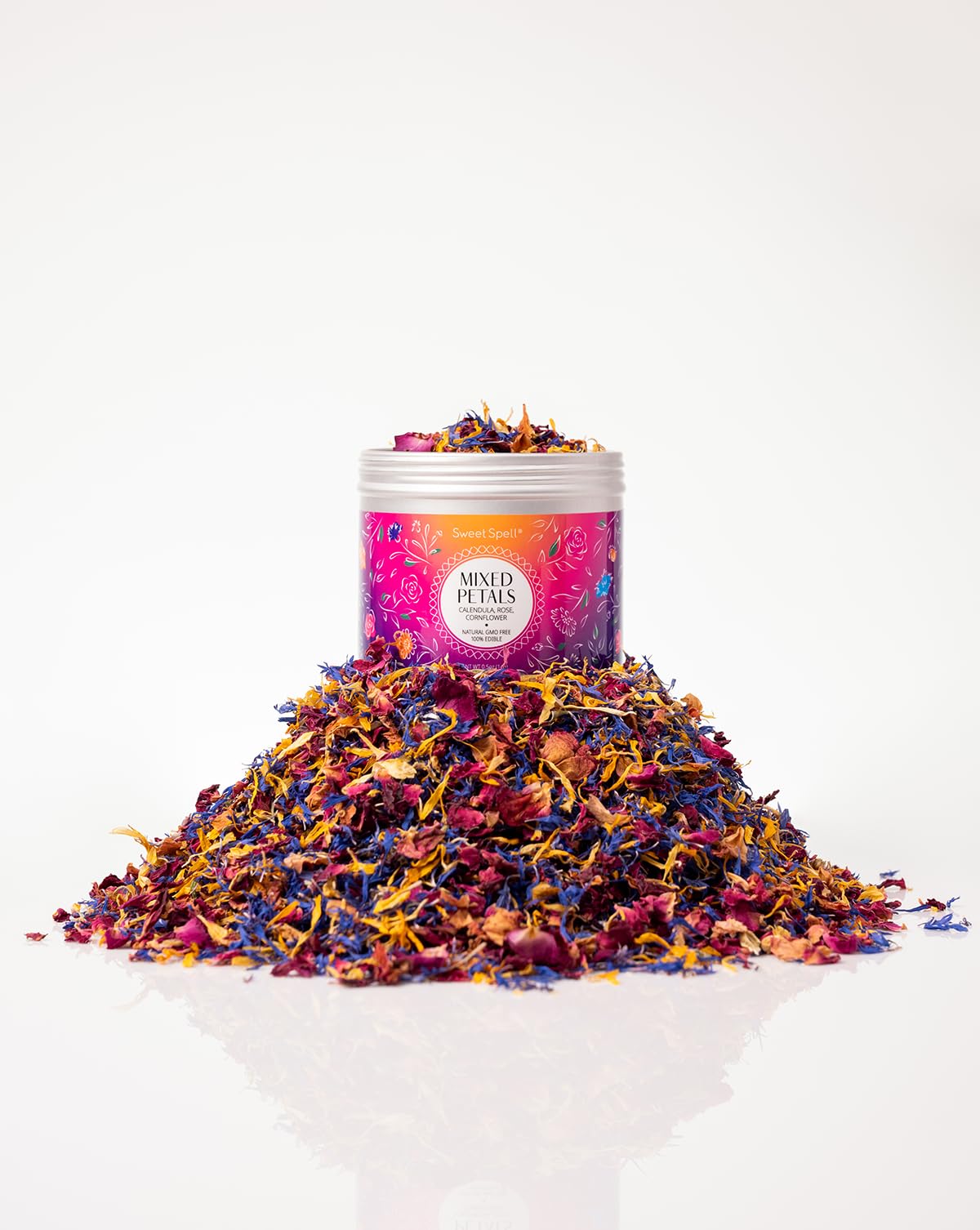 Sweet Spell cake-decorating edible flowers add color and subtle flavor to desserts.