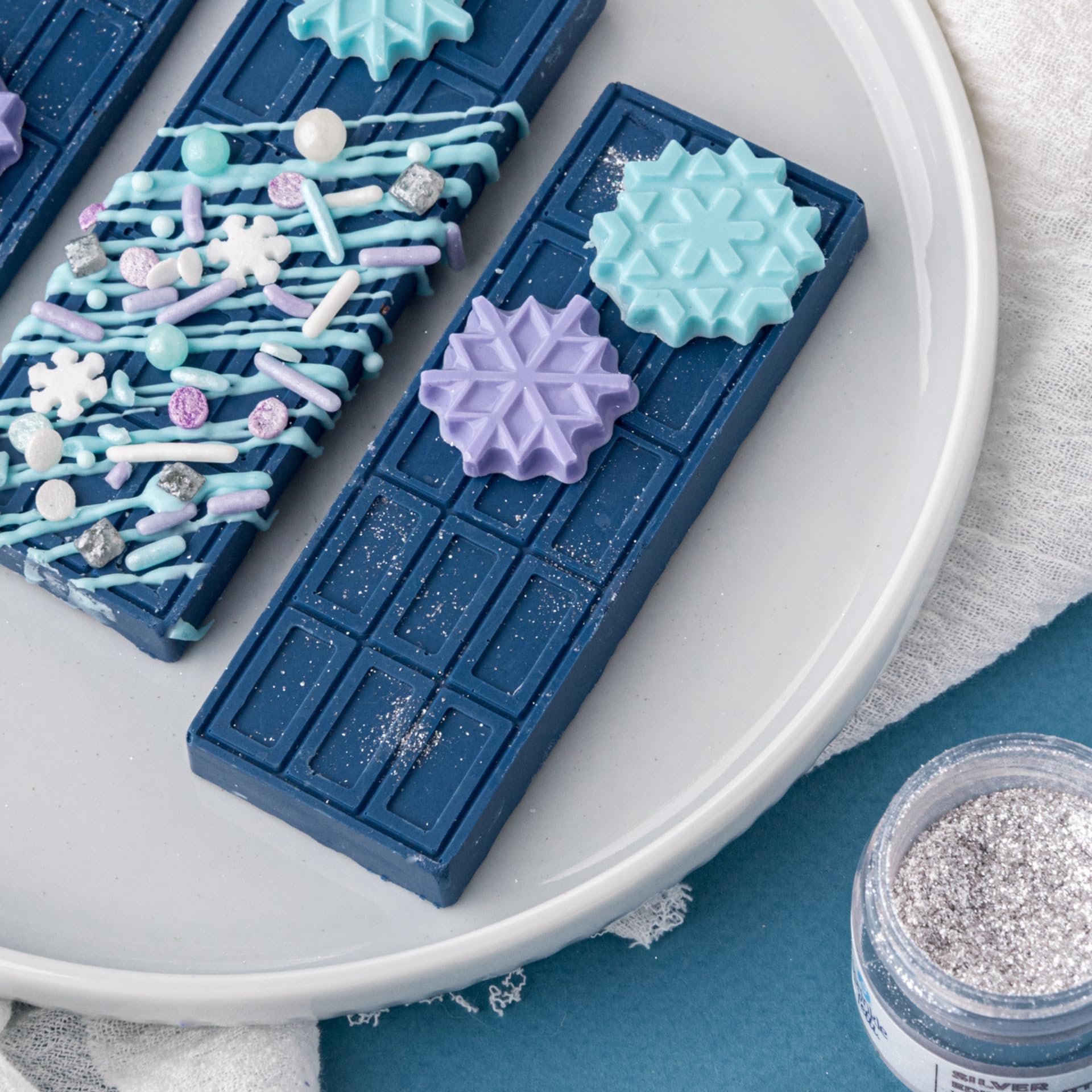 Sweets Indeed glitter enhances beverages and desserts with subtle sparkle.