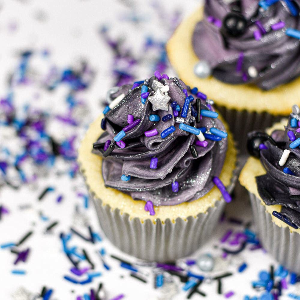 Sweets & Treats Boutique Silver Star Sprinkles provide sparkling cake accents.