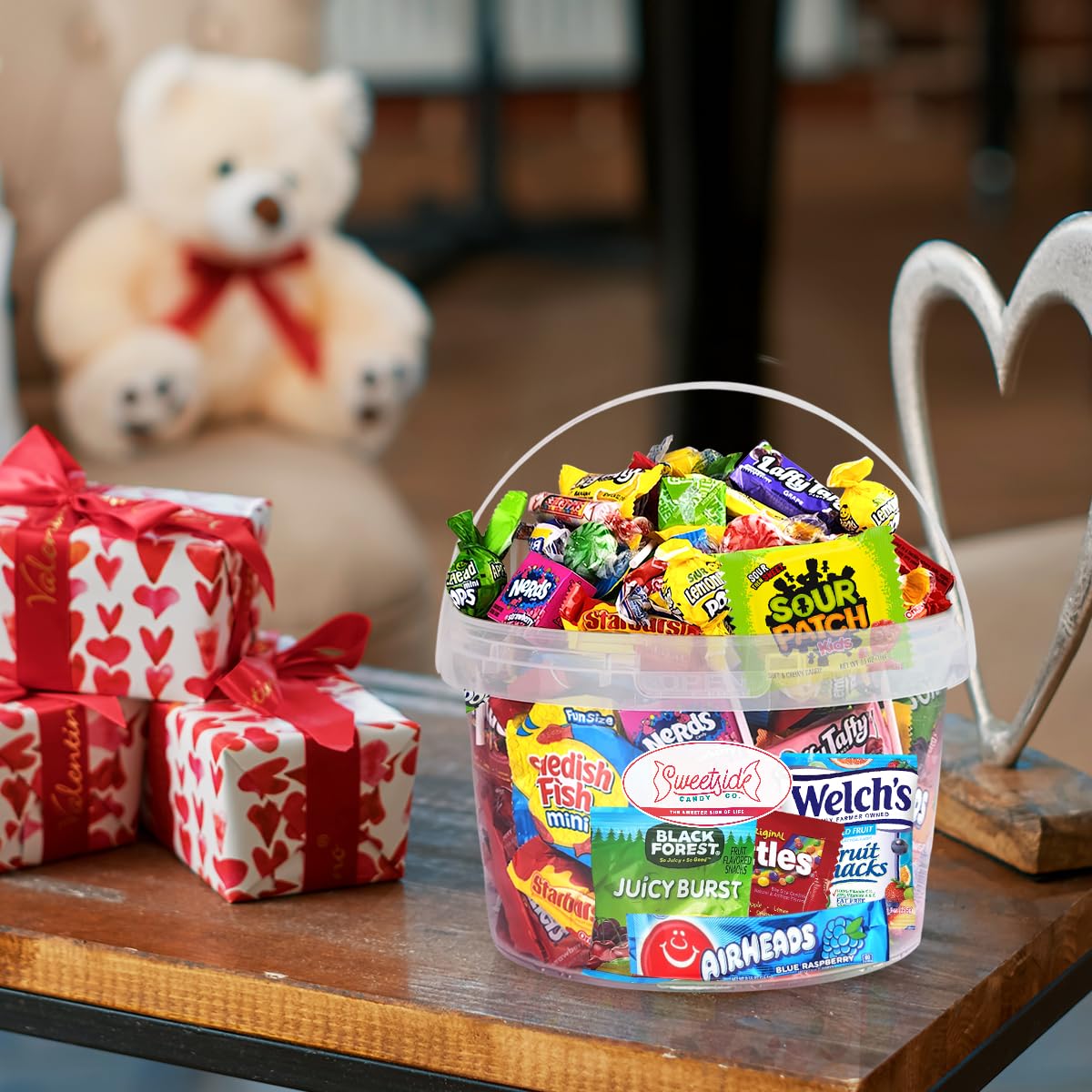 SWEETSIDE Easter gift box for hosts and celebrations