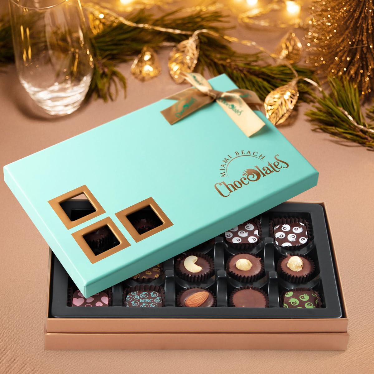 SWEETSIDE sophisticated chocolate box with 15 pieces for sharing