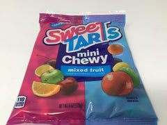 SweeTARTS Mini Chewy close-up texture reveals a chewy bite and colorful coating.