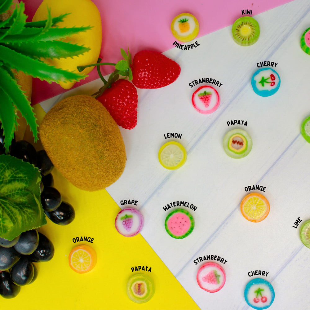 Sweetzo papaya-strawberry fruit slice detail, vibrant hues for lunchboxes.