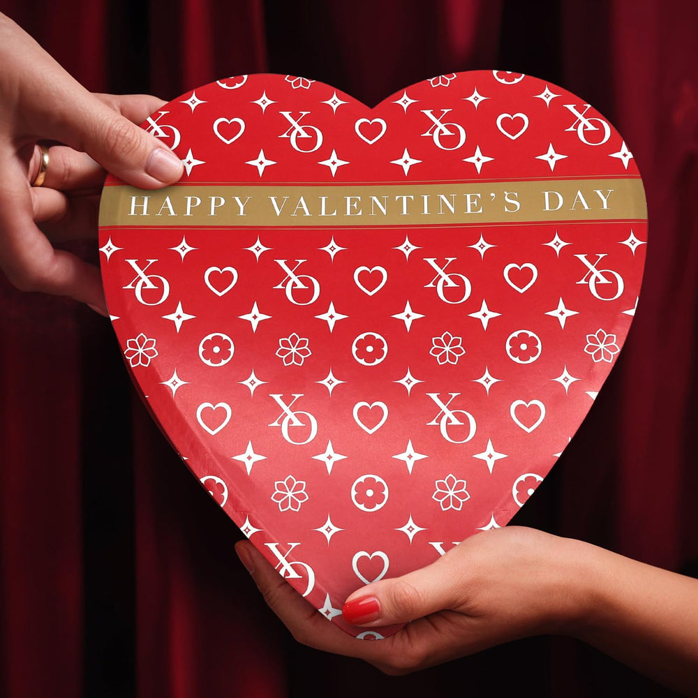 Taboom Valentine’s table display adds festive sweetness to events.
