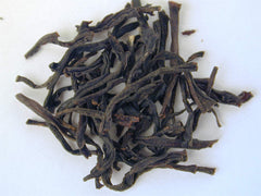 The Tao of Tea Ceylon Orange Pekoe pour captures fragrant aroma ready to savor.