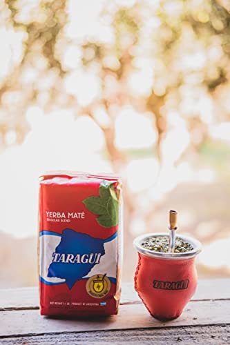 Taragüi Yerba Mate Original with stems in a resealable 1kg bag for easy brewing.