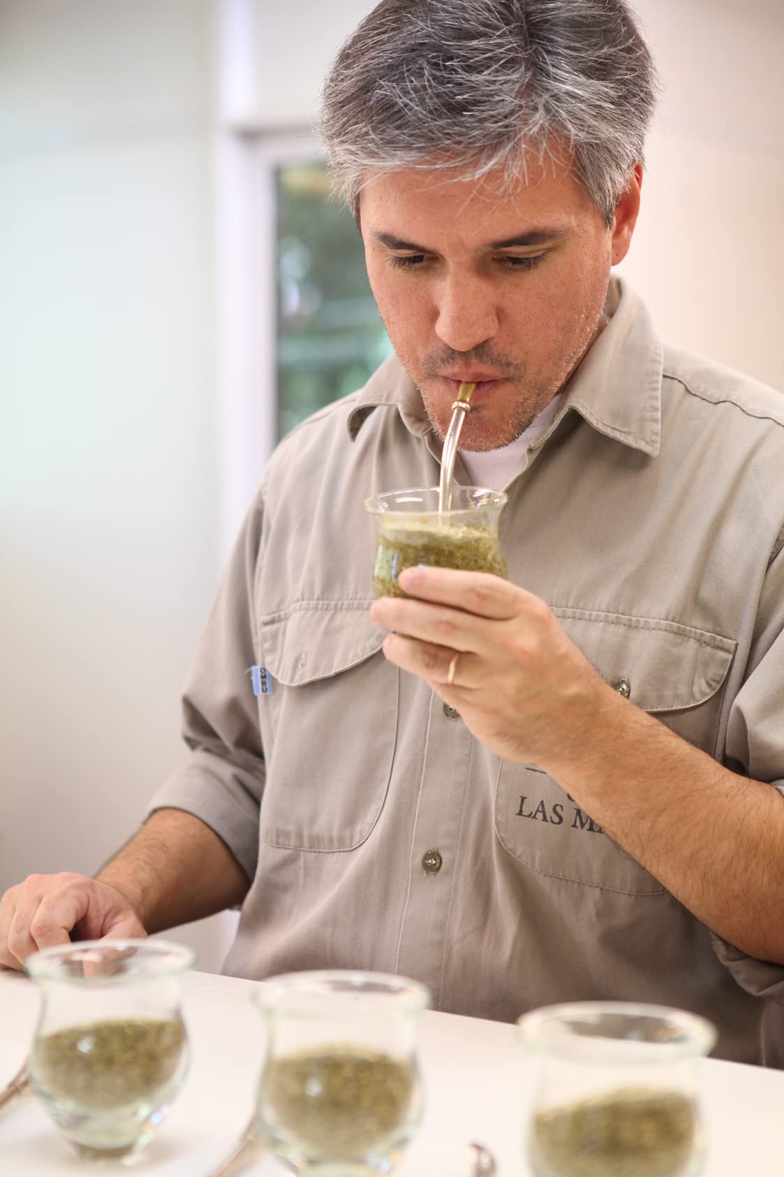 Taragüi Yerba Mate Original with stems offers energy-friendly ritual tea.