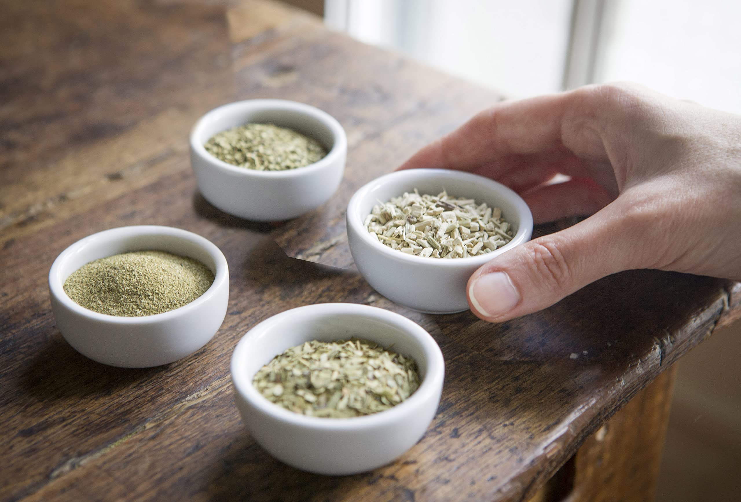 Taragüi Yerba Mate stems enjoy hot or cold, versatile for daily use.