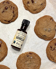 Taylor and Colledge vanilla jar for cooking captures creamy vanilla aroma for cakes