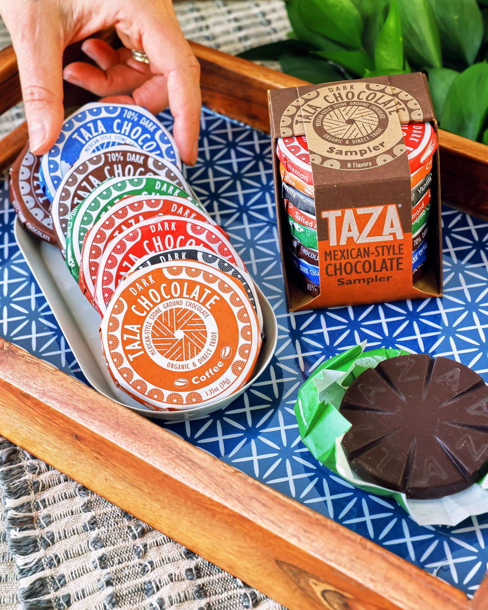 Organic vegan discs that are gluten-free and dairy-free for mindful snacking