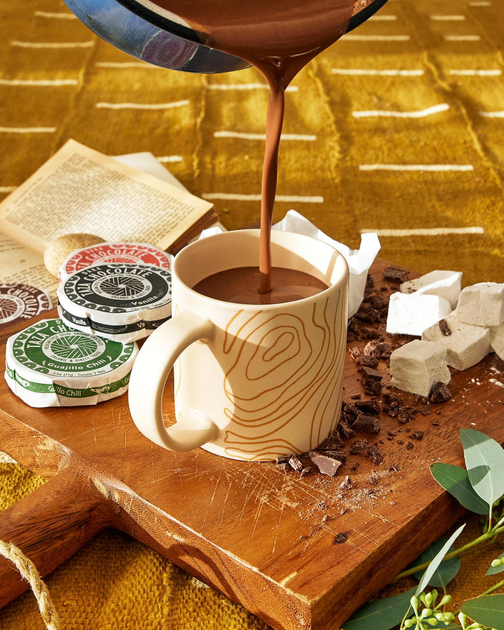 Taza Mexicano vegan, dairy-free discs fit plant-based snacking