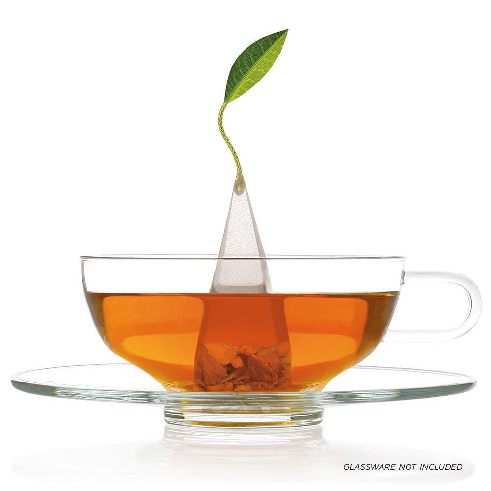 Tea Forte Black Currant tea infuser with berry aroma.