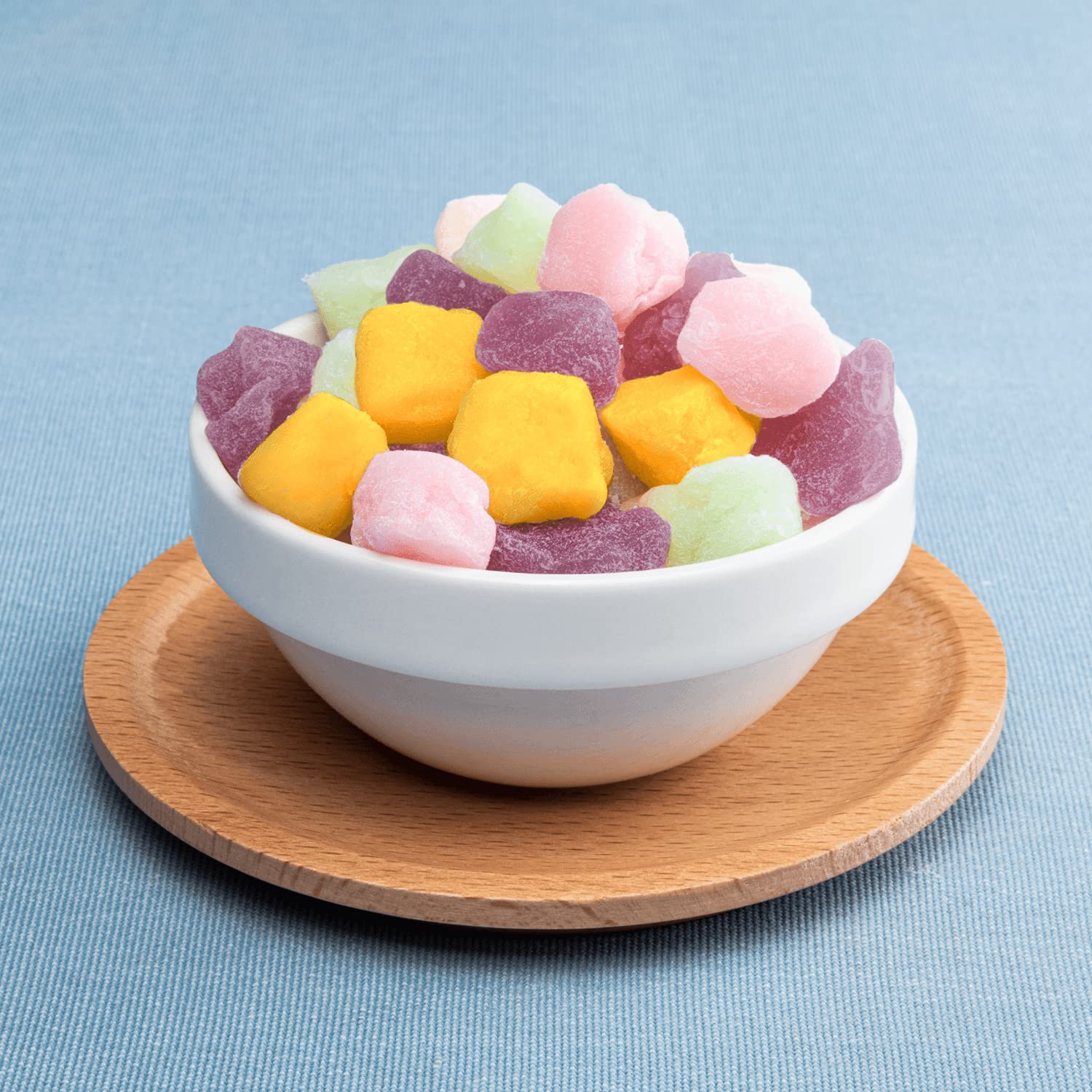TEA ZONE Rainbow Mochi flavors include strawberry, mango, blueberry, and honeydew.