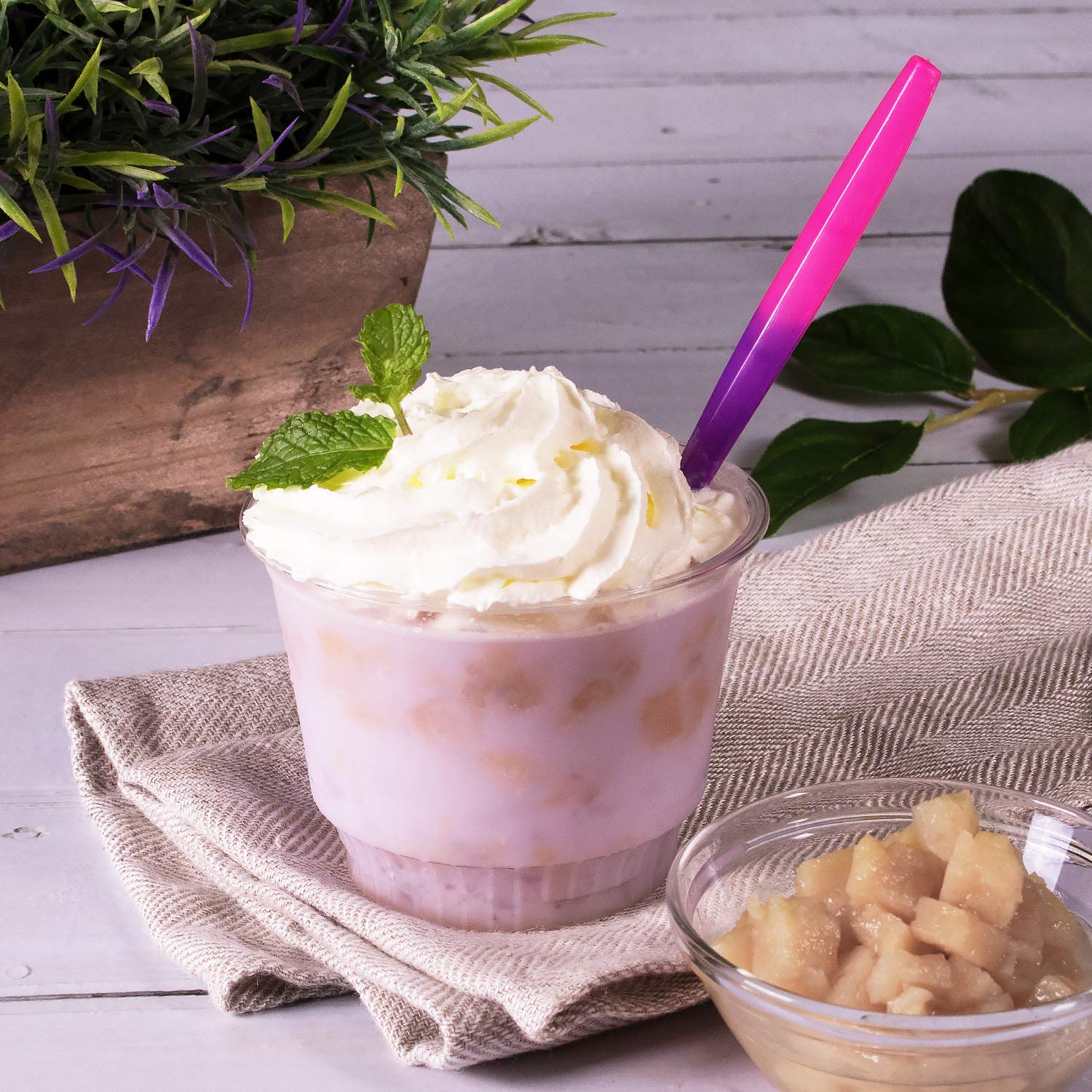 TEA ZONE taro powder blends into cakes and cookies.