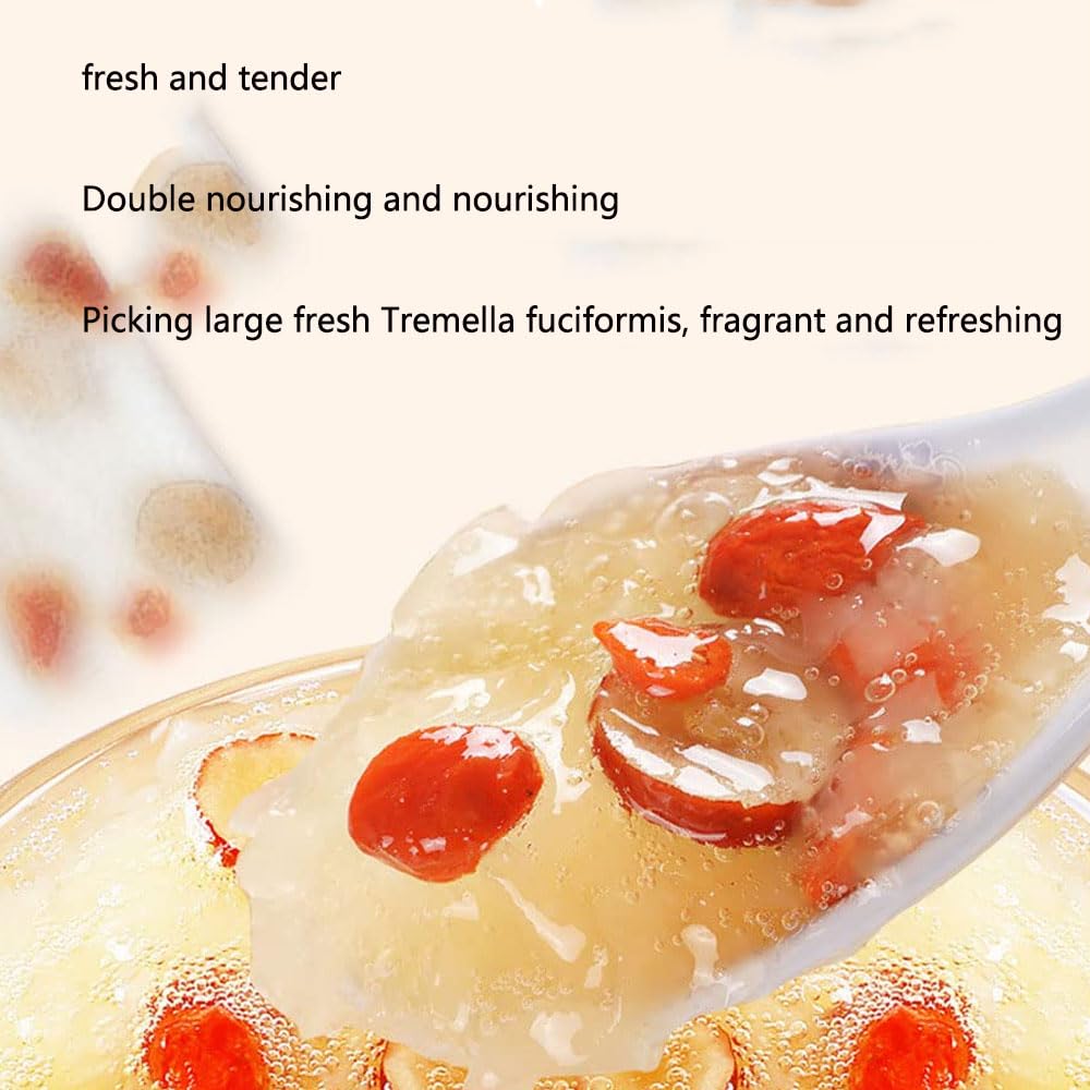 Teaerpklae soup preparation with hot water, fast and easy for a warm breakfast.