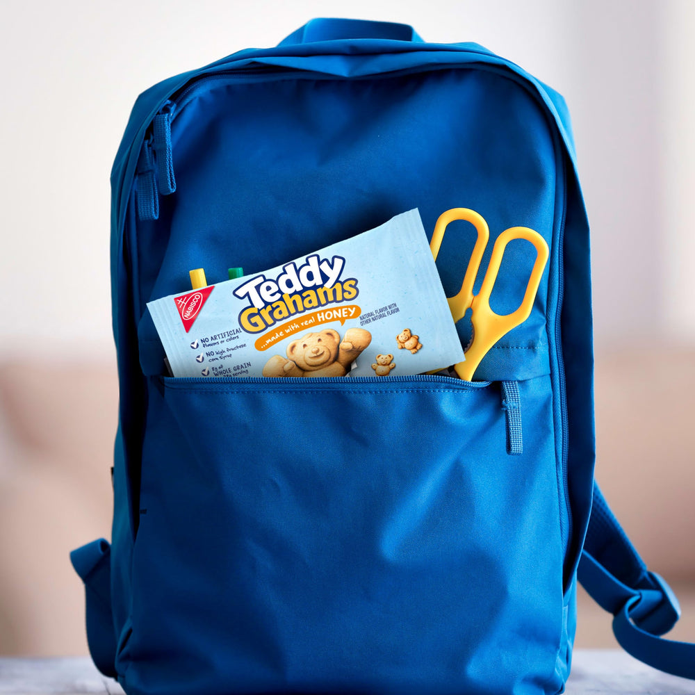TEDDY GRAHAMS honey aroma close-up evokes comforting snack.