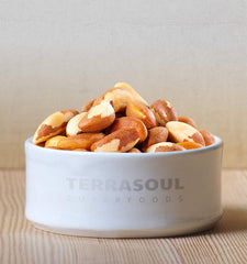 Terrasoul Brazil nuts nutrition panel emphasizes selenium-rich profile.