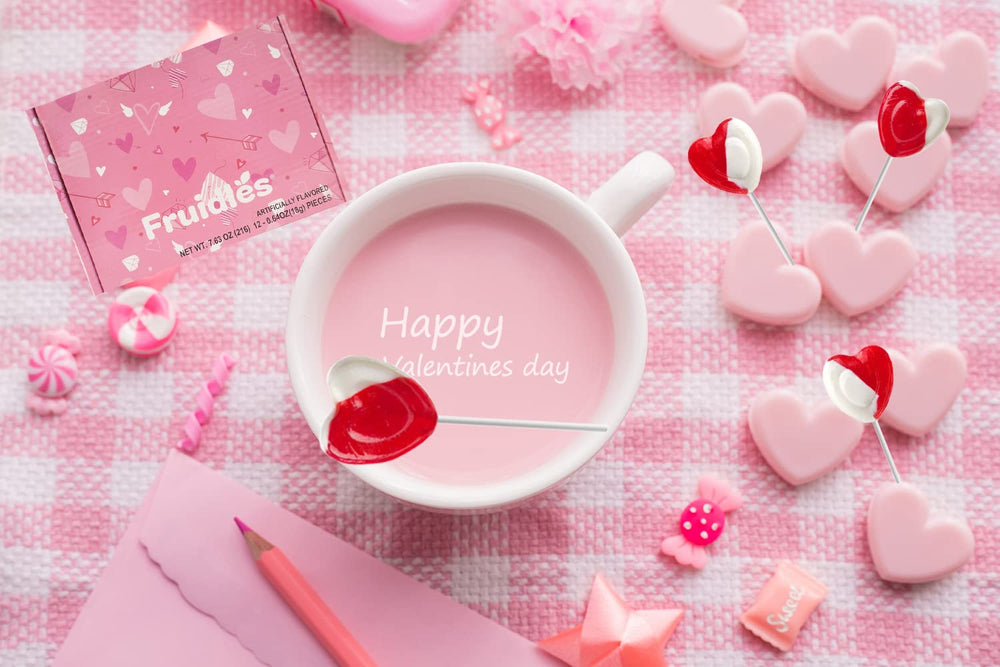 Individually wrapped lollipop for easy gifting and party sharing.