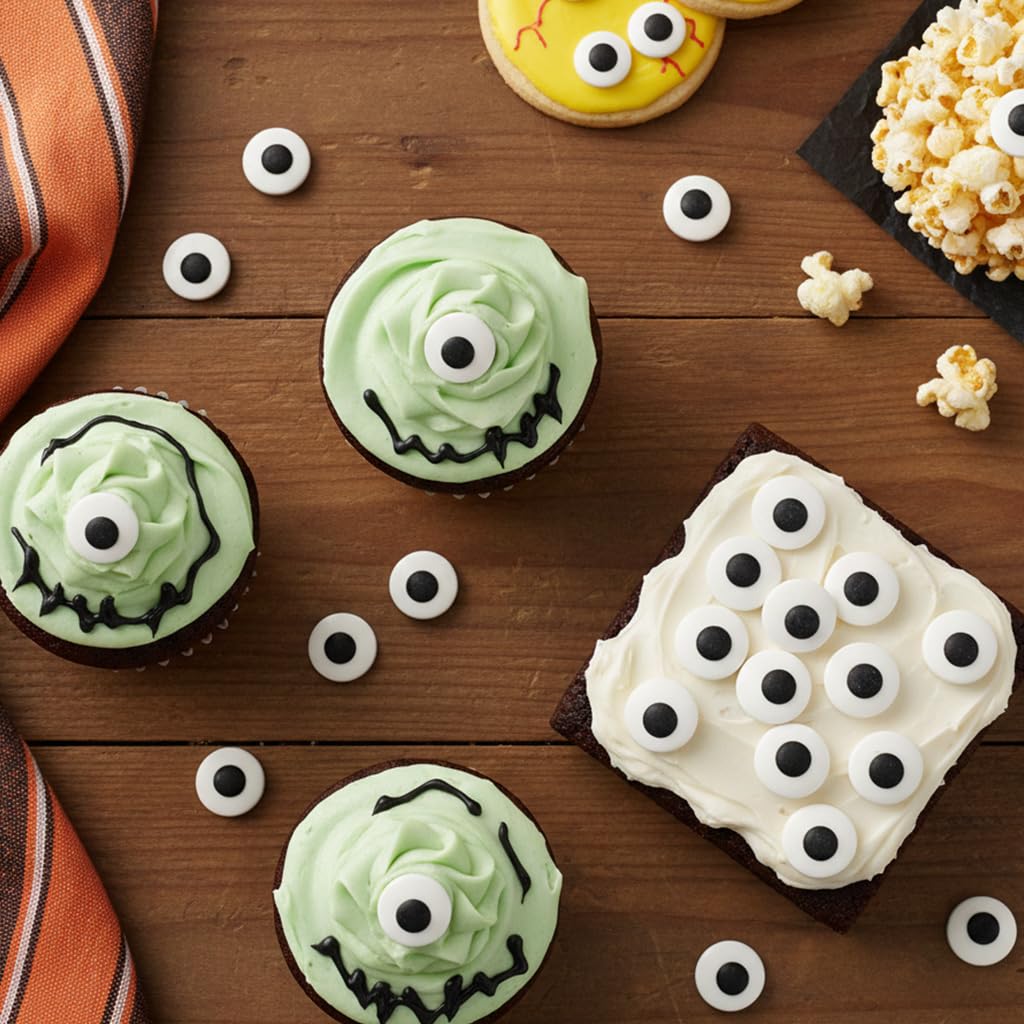 The Hampton Candy Company candy eyes for cake decorating enhance playful designs