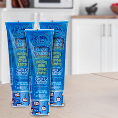 Blue Raspberry Ooze Tube showcases a tangy, mess-free candy experience.