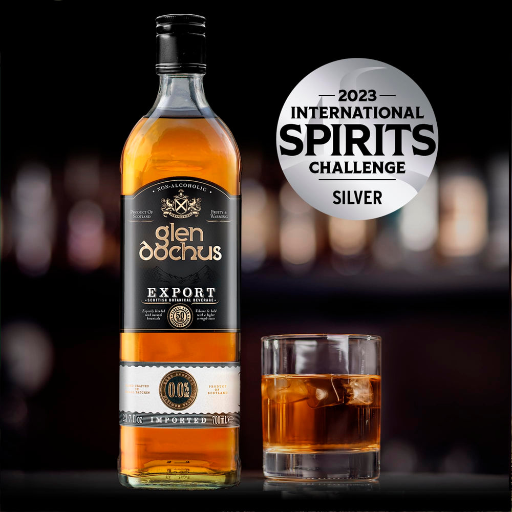 Glen Dochus Export Blend glass with ice for a refreshing zero-proof dram