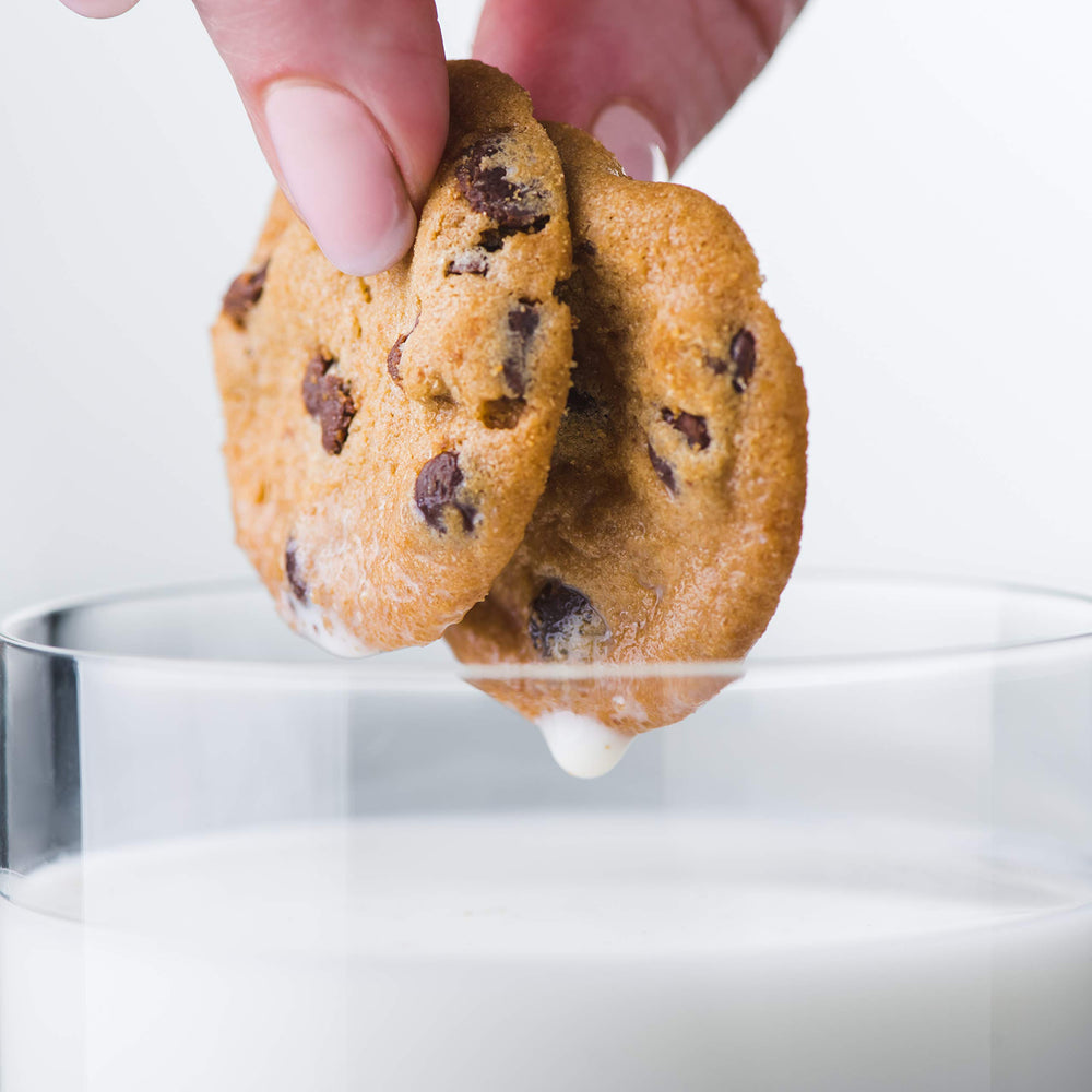 Thinsters cookie thin served on plate as party snack setup