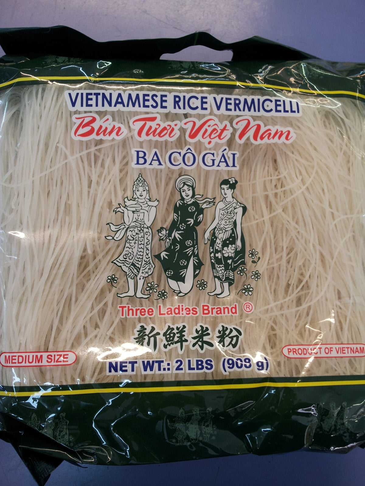 Three Ladies Vietnamese rice vermicelli 2 lb, ideal for soups, stir-fries, and salads.