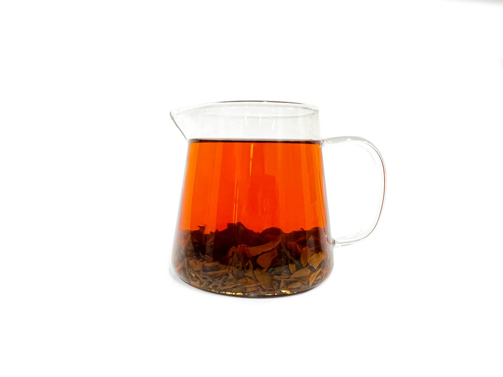 Steeped Tian Hu Shan tea cup reveals rich, balanced aroma.
