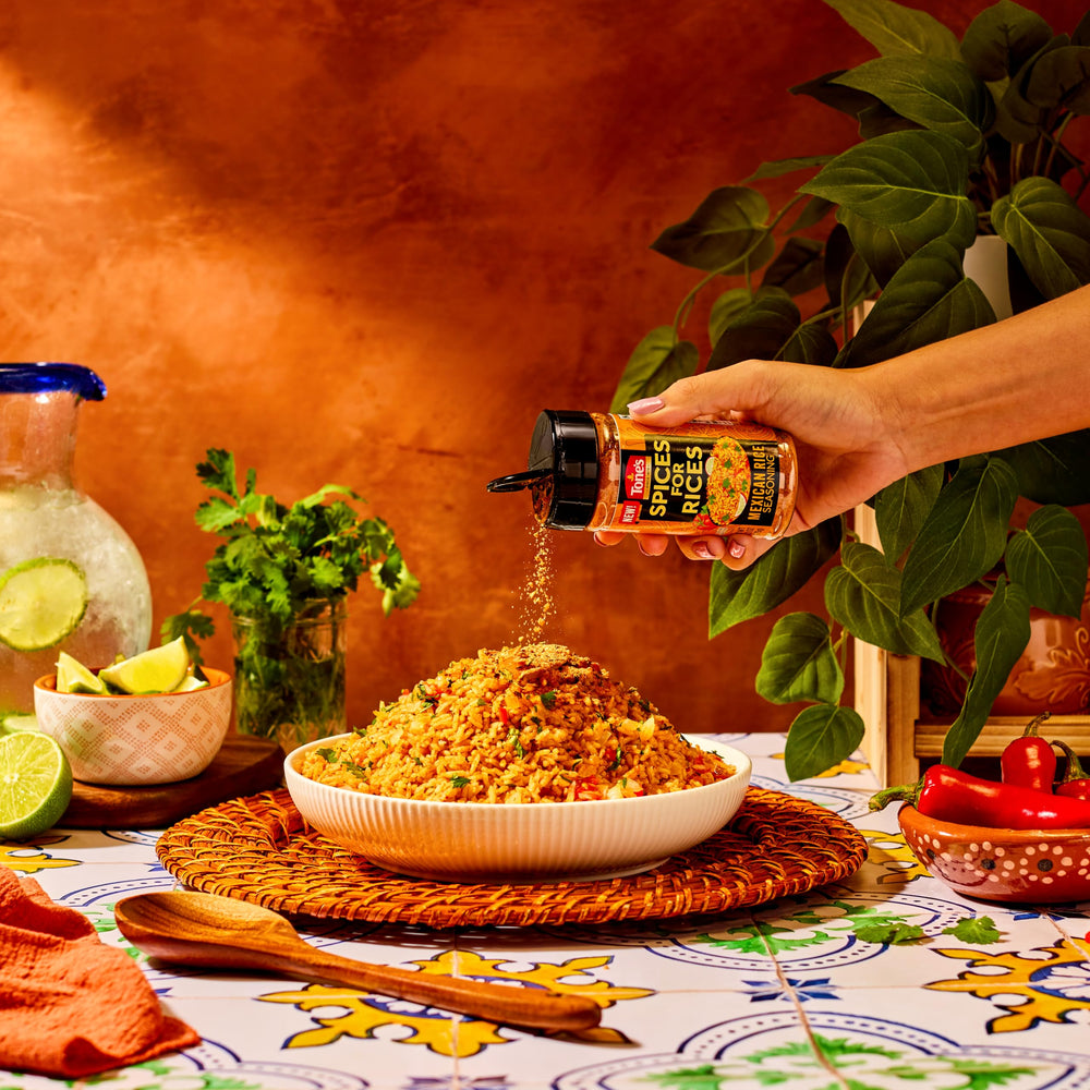 Tone's Spices for Rices vibrant paprika aroma over rice dish.