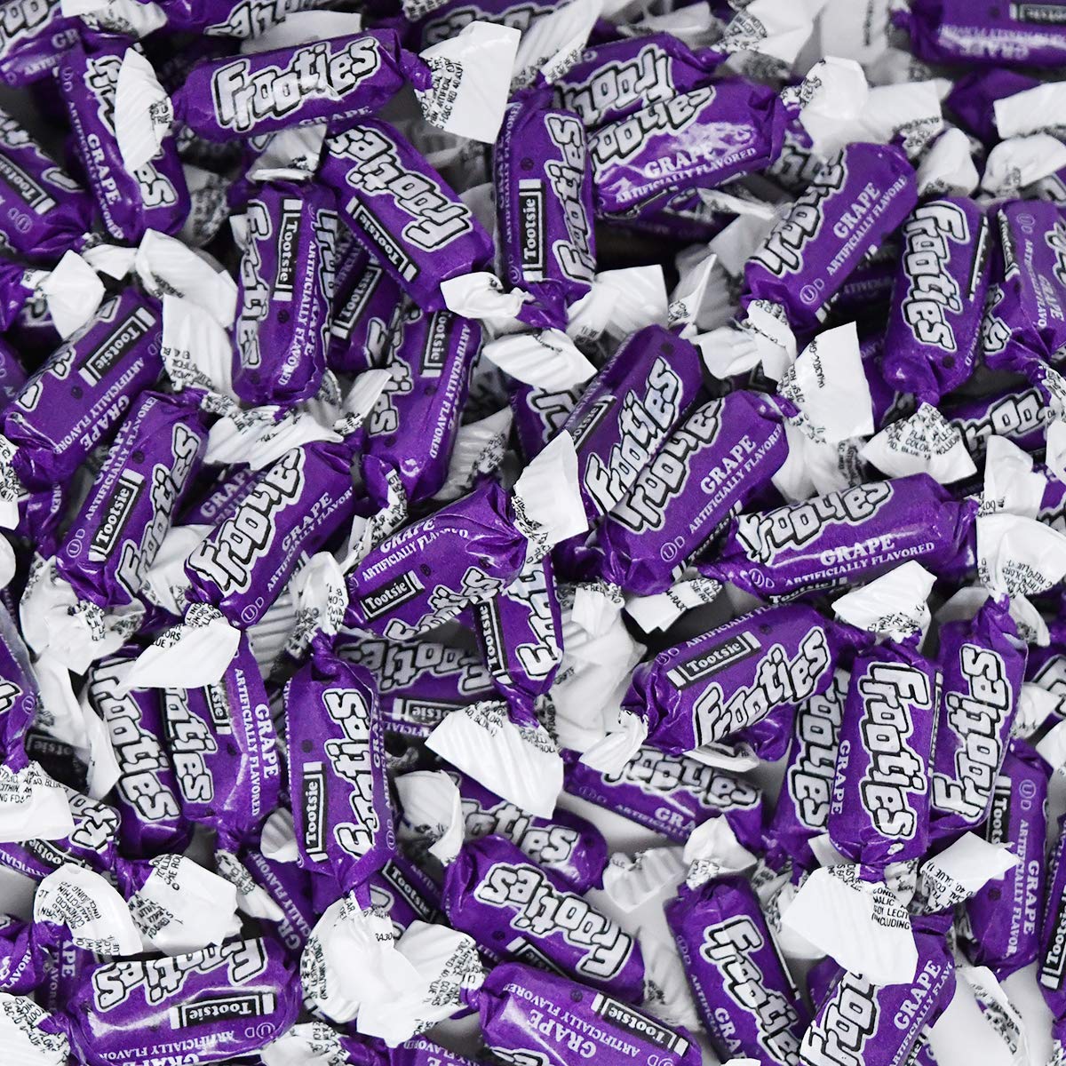 Tootsie Roll Frooties Halloween trick-or-treat display idea.