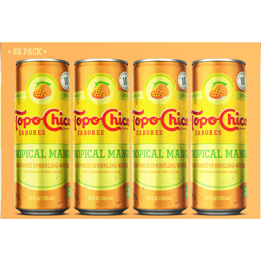 Topo Chico Sabores can in hand, ideal for meals and refresh moments.