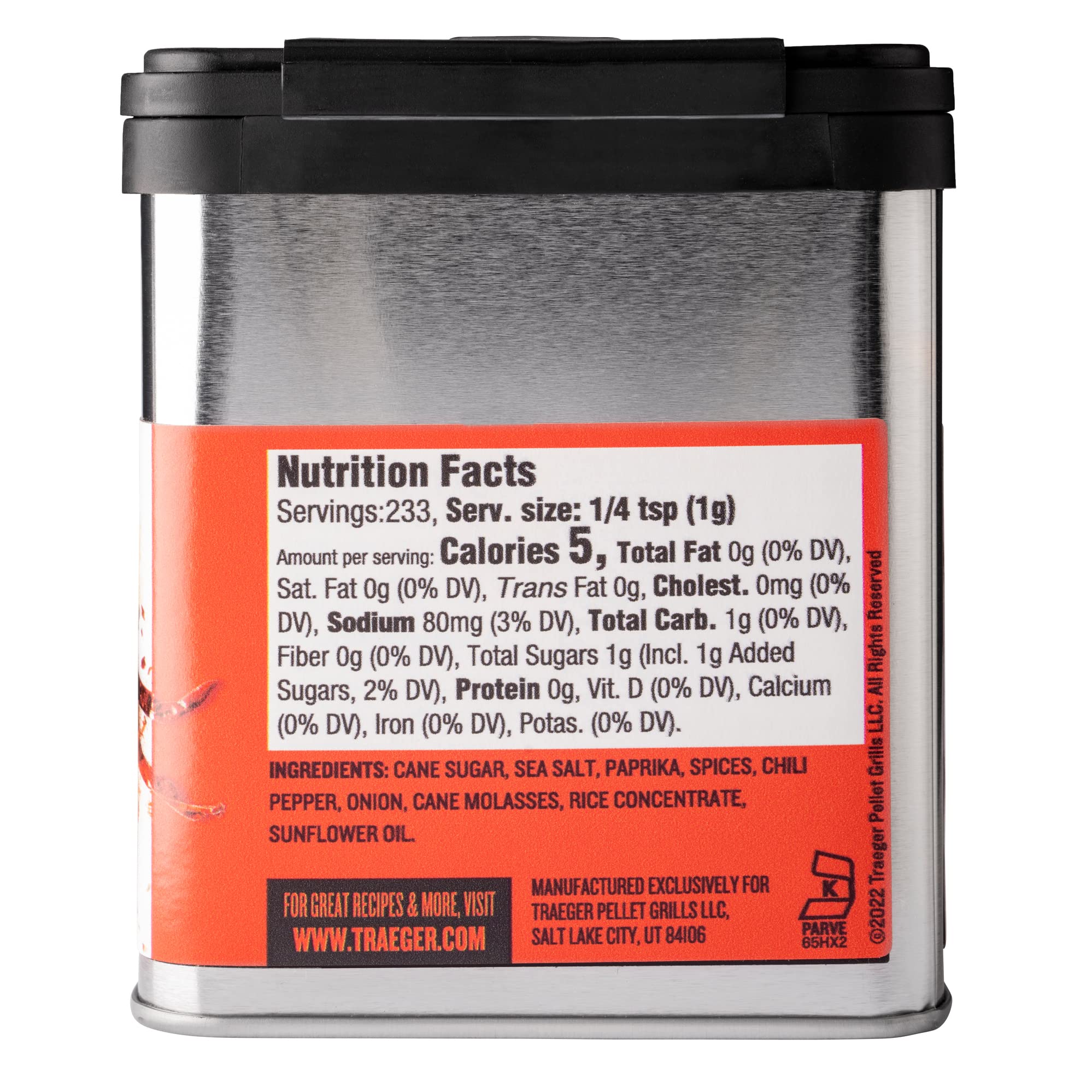 Traeger Beef Rub molasses-chili pour bottle ideal for quick seasoning on beef.