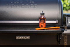 Traeger Texas Spicy BBQ Sauce pour shot demonstrates quick glaze for wings