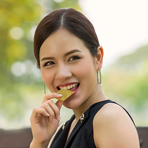 Crispy Triscuit bite showcasing crunch and texture