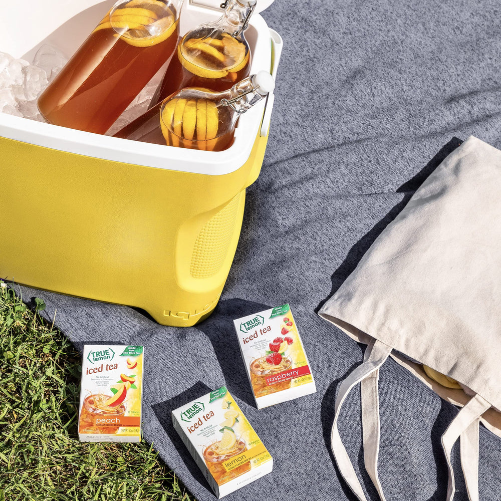 True Lemon Iced Tea ingredients label close-up, highlighting no artificial flavors or GMO.