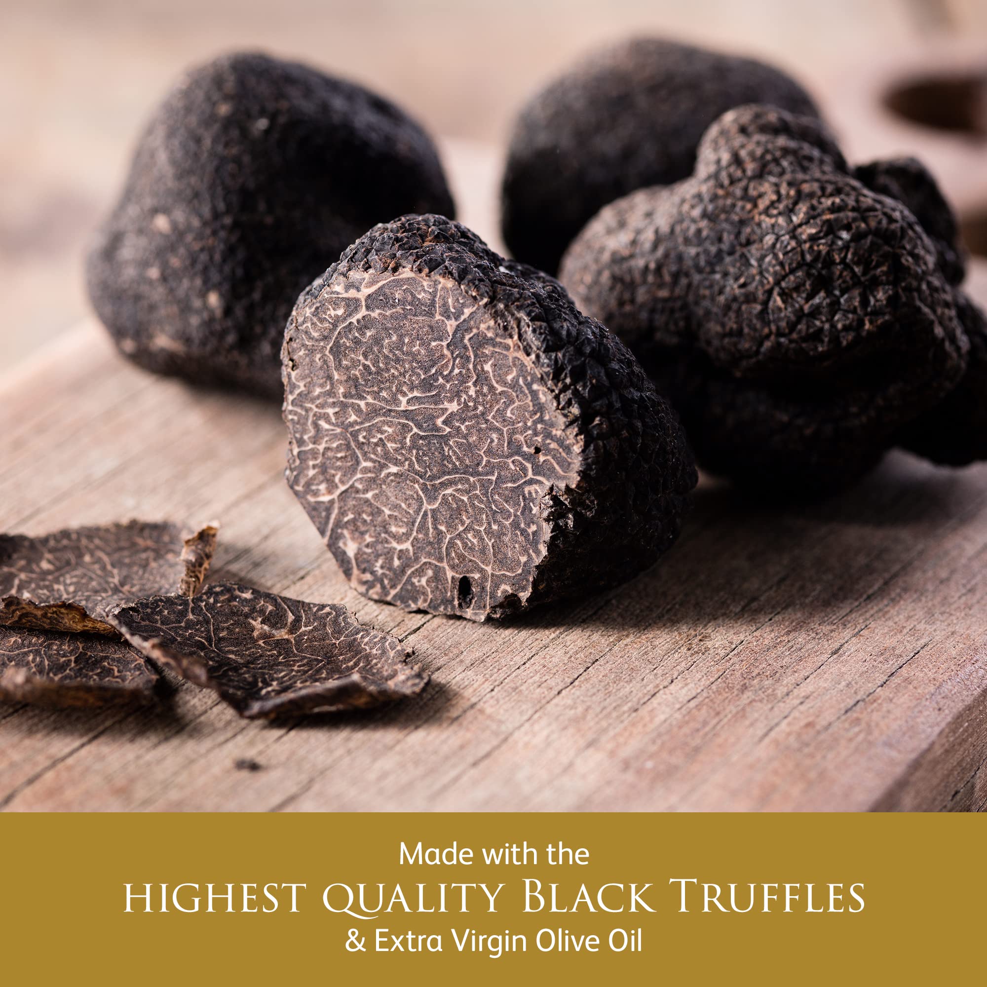 Creamy pasta topped with TruffleHunter oil, illustrating earthy depth and subtle luxury.