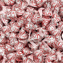 Tundras KissesCandy Cane Kiss close-up highlights peppermint cream center for a minty treat.