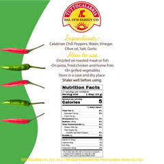 Pouring TUTTOCALABRIA hot sauce, ideal for wings and grilled meats