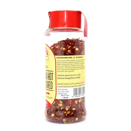 TUTTOCALABRIA crushed chili peppers jar closeup for precise seasoning control.