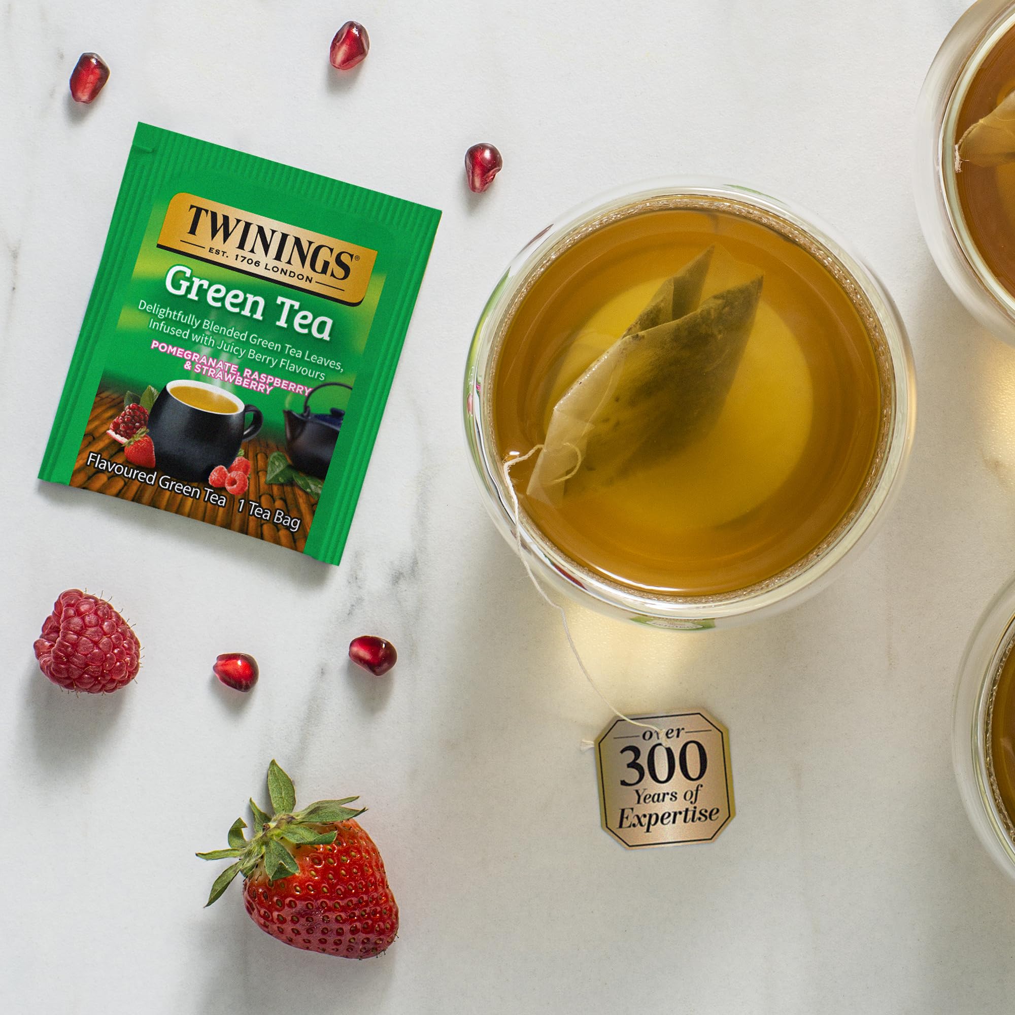 Pair of boxes with caffeinated green tea for alert moments