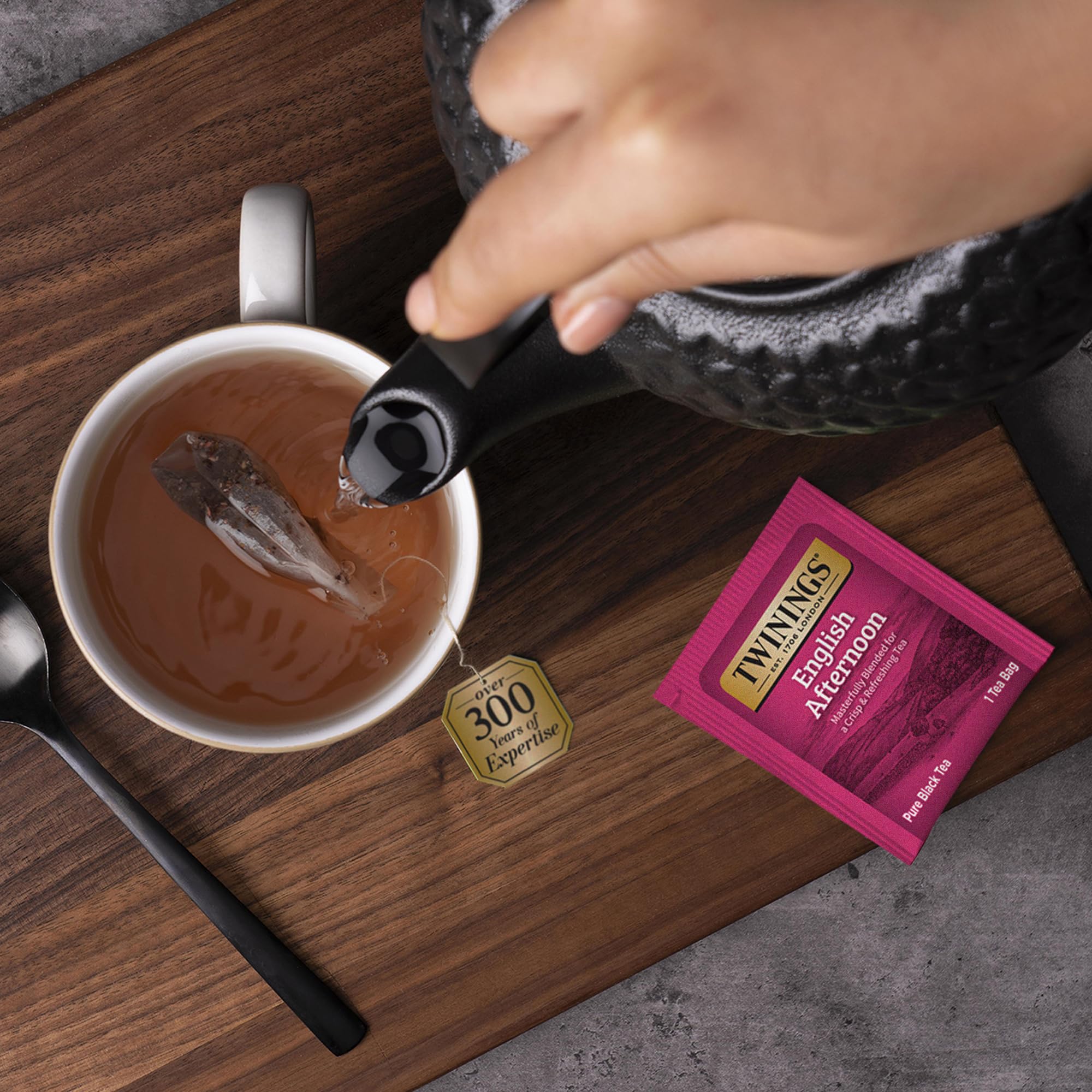 Twinings English Afternoon Tea packaging detail highlighting quality craftsmanship.
