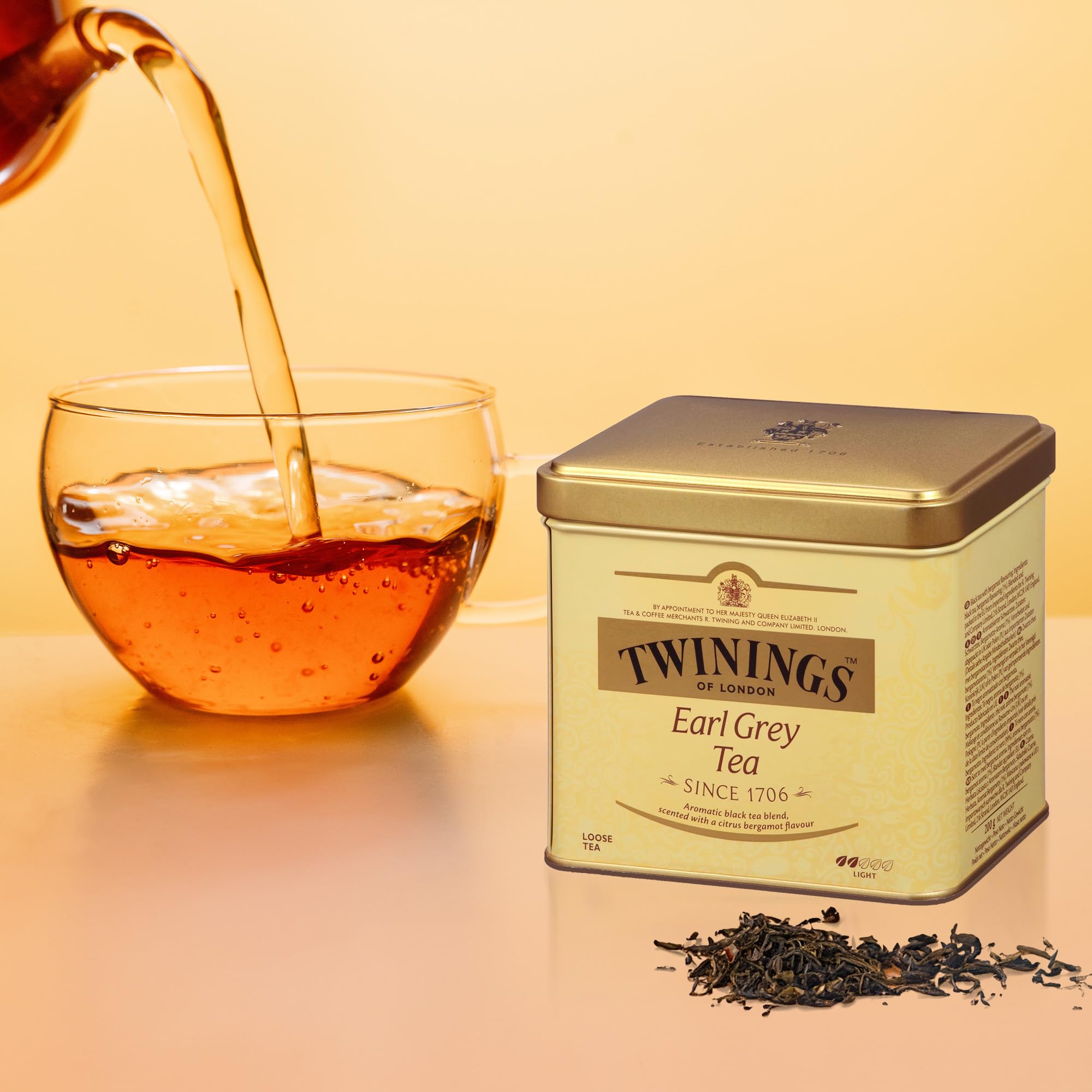 Twinings English Breakfast loose tea with premium quality and robust flavor.