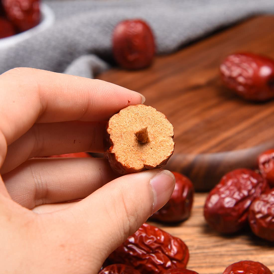 ULTHMOK Jujube Red Dates snack-ready for quick bites or on-the-go nourishment