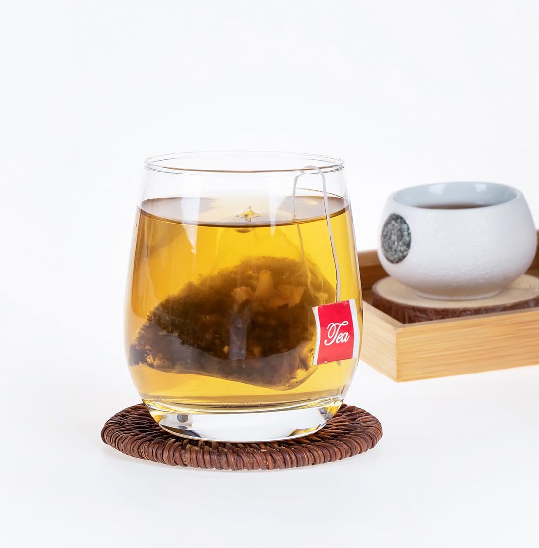 ULTHMOK Tea Brew Cup shows a mild, soothing taste ready to enjoy.
