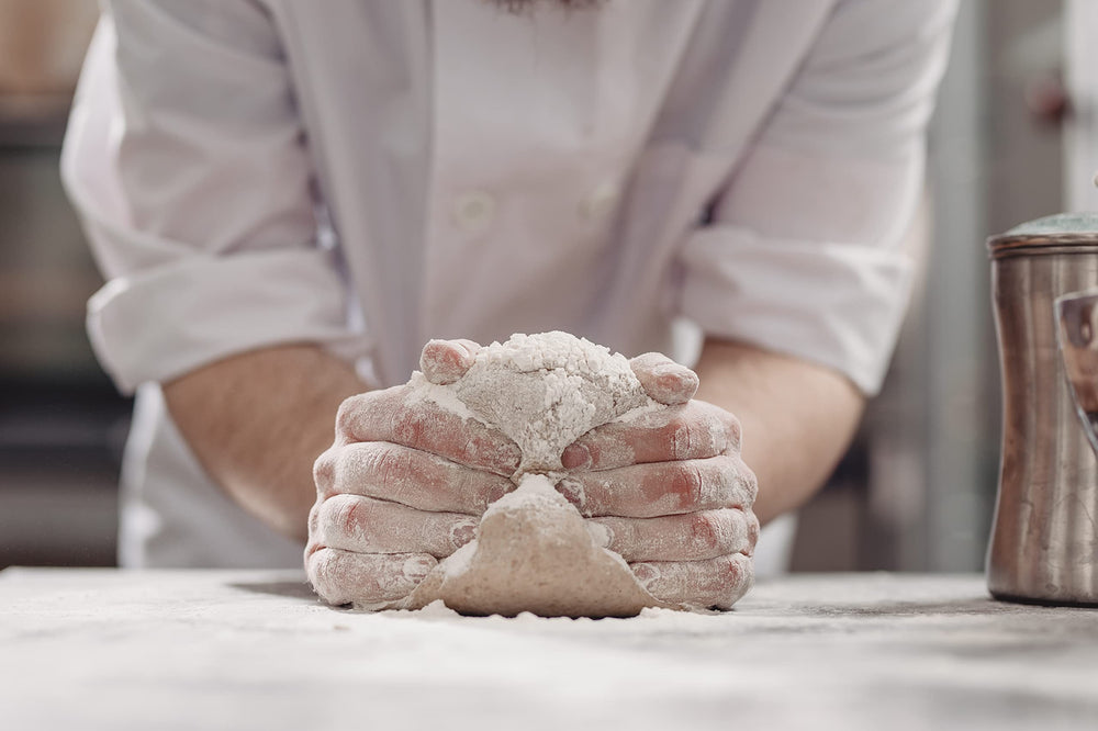 Unpretentious Baking Soda packaging bag keeps the pantry organized and ready for use.