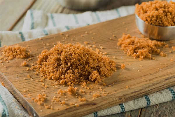 Unpretentious Dark Brown Sugar dusting pancakes adds caramel flavor.