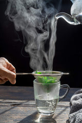 US Wellness Naturals peppermint tea brewing steeping process with mint aroma