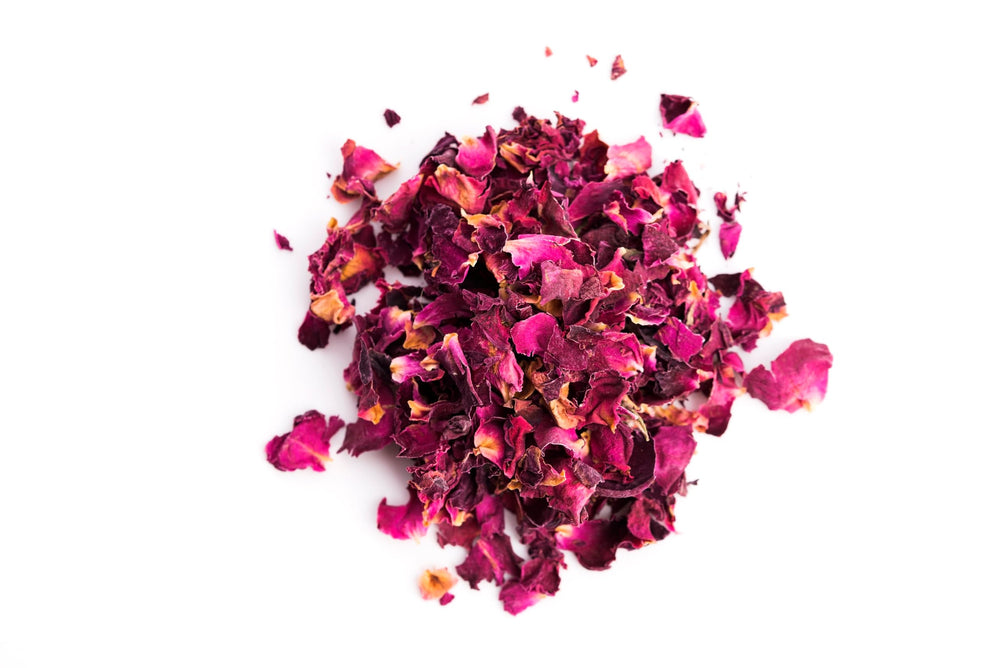 U.S. Wellness Naturals 12-ounce bag keeps petals fresh for multiple uses.