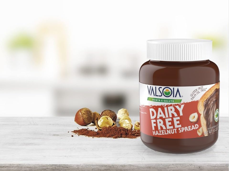 Valsoia Hazelnut Cream on toast with silky chocolate-hazelnut flavor.